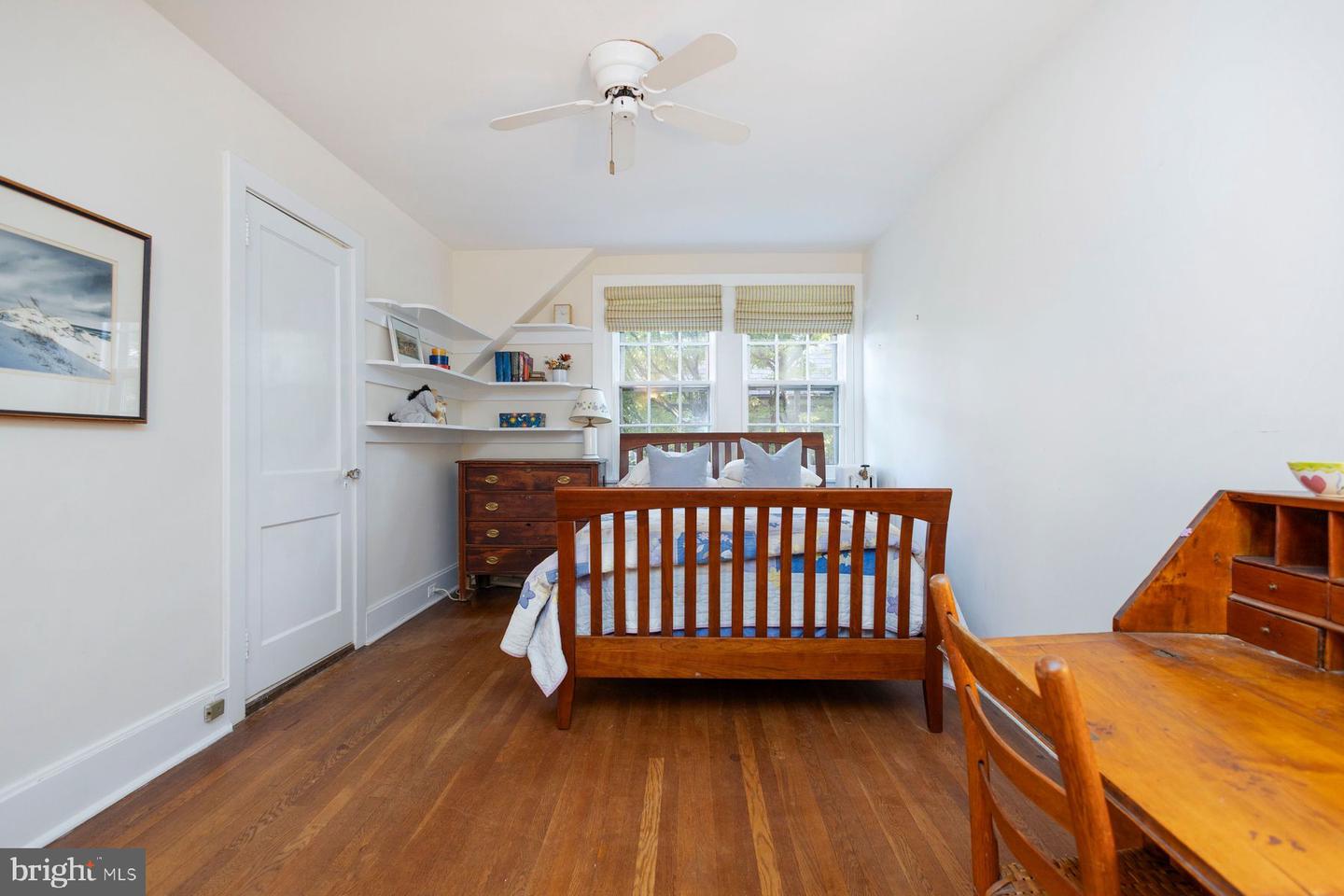 8016 Navajo St