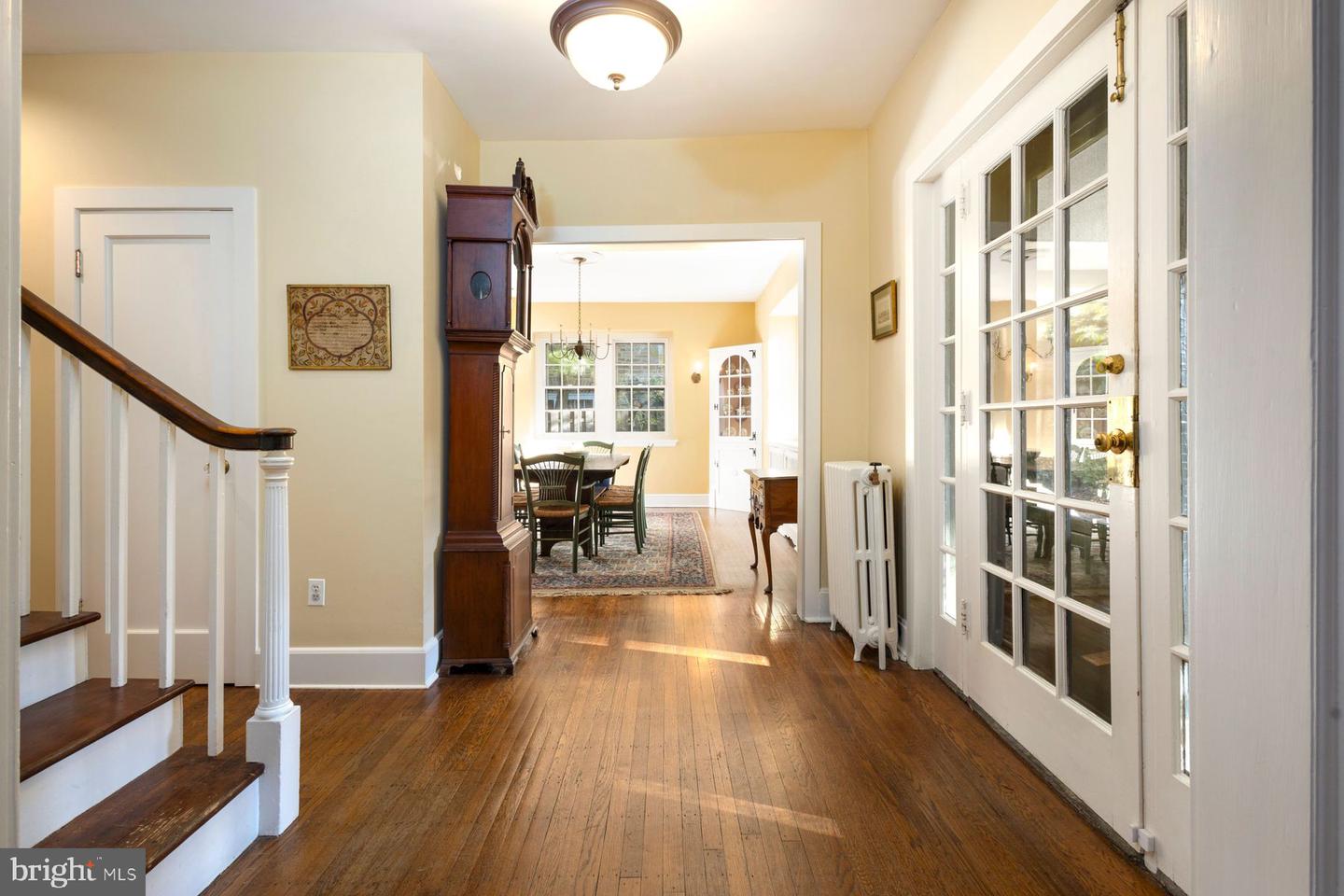 8016 Navajo St