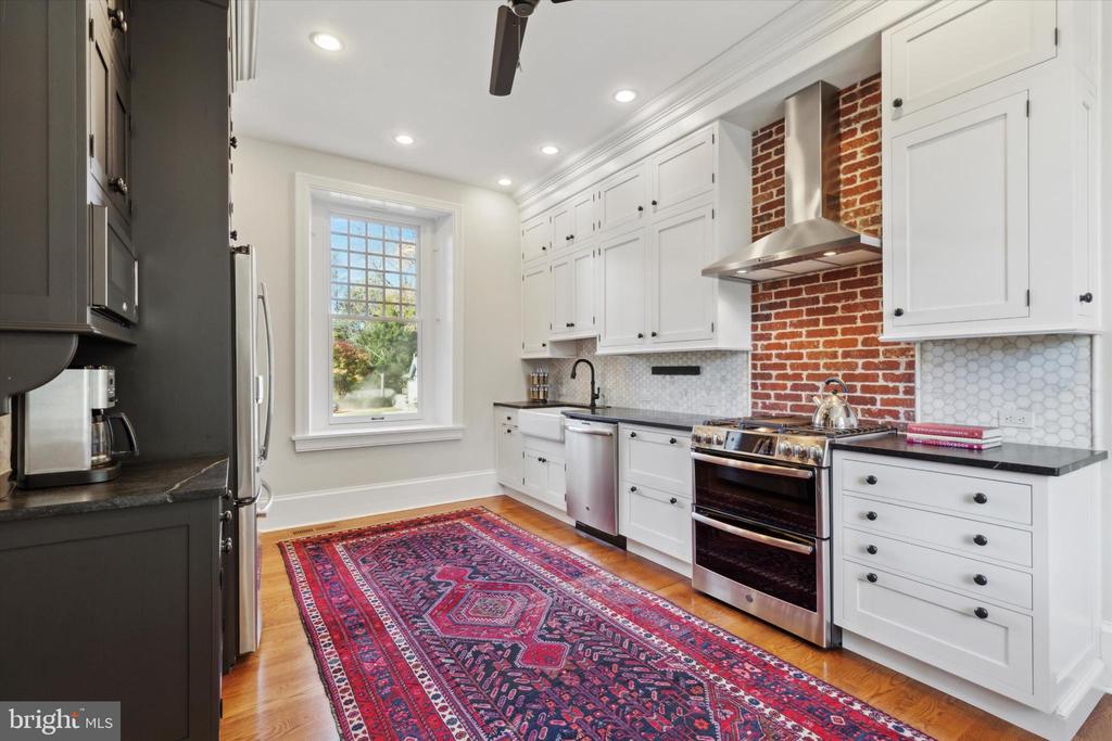 122 BETHLEHEM PIKE