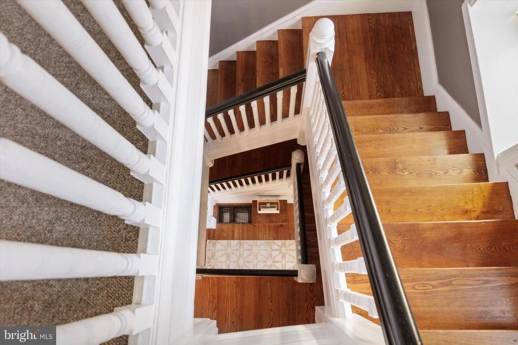 122 BETHLEHEM PIKE