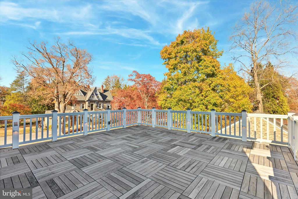 122 BETHLEHEM PIKE