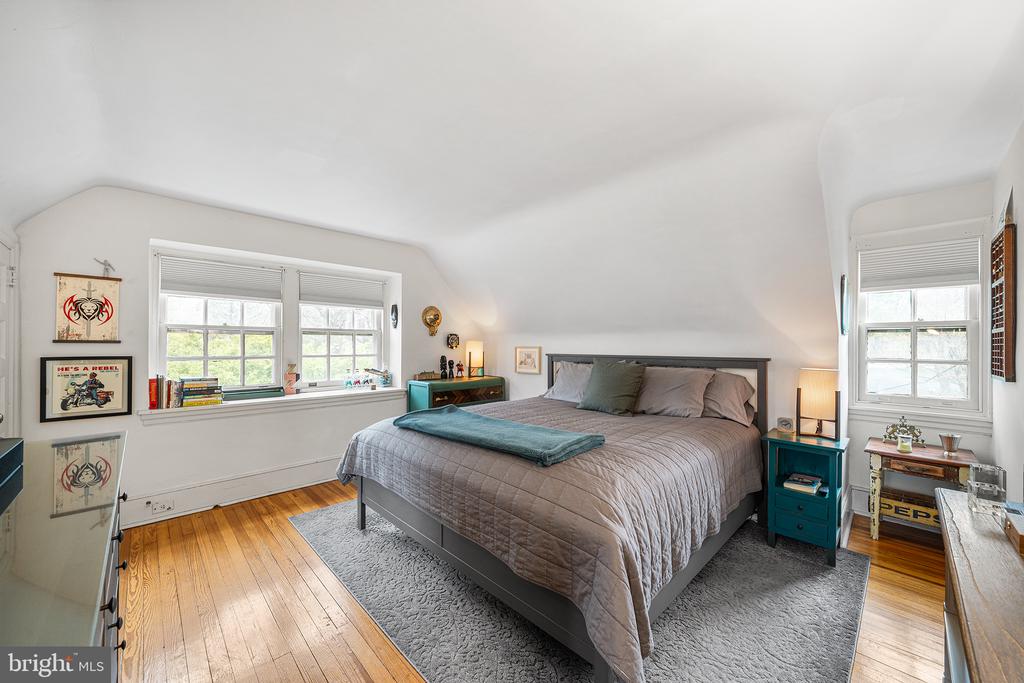 6600 WISSAHICKON