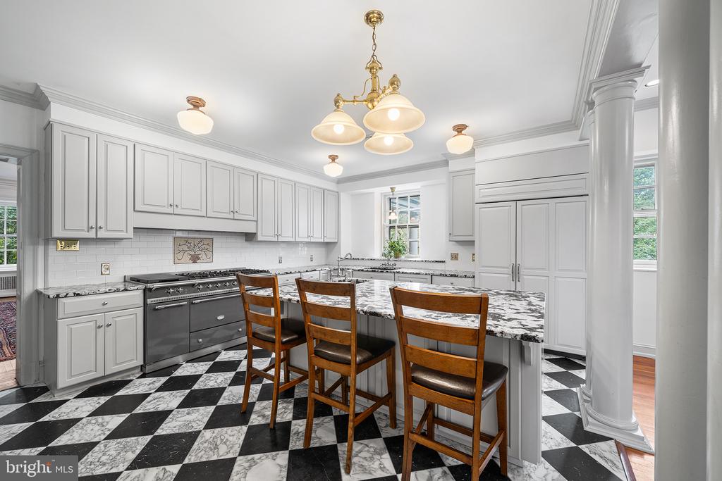6600 WISSAHICKON