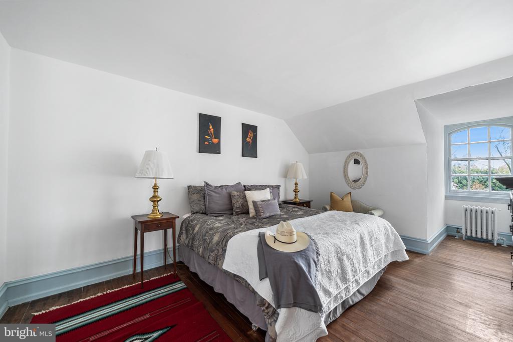 6600 WISSAHICKON