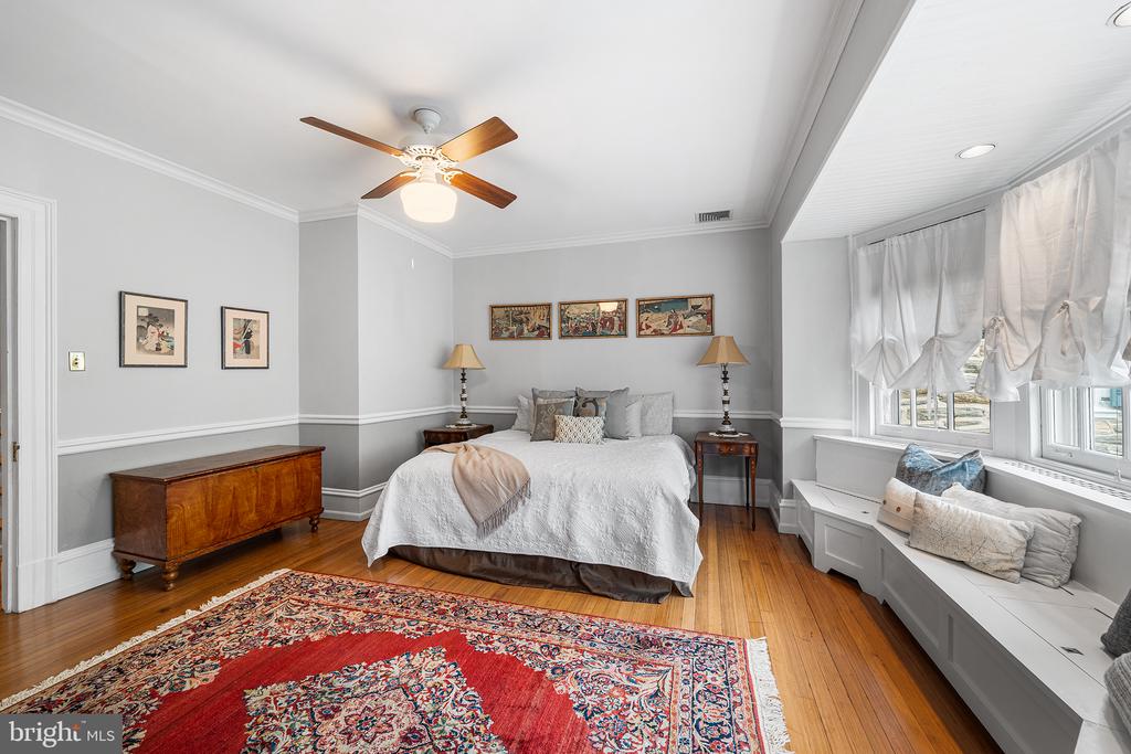 6600 WISSAHICKON