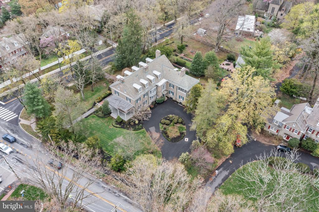 6600 WISSAHICKON