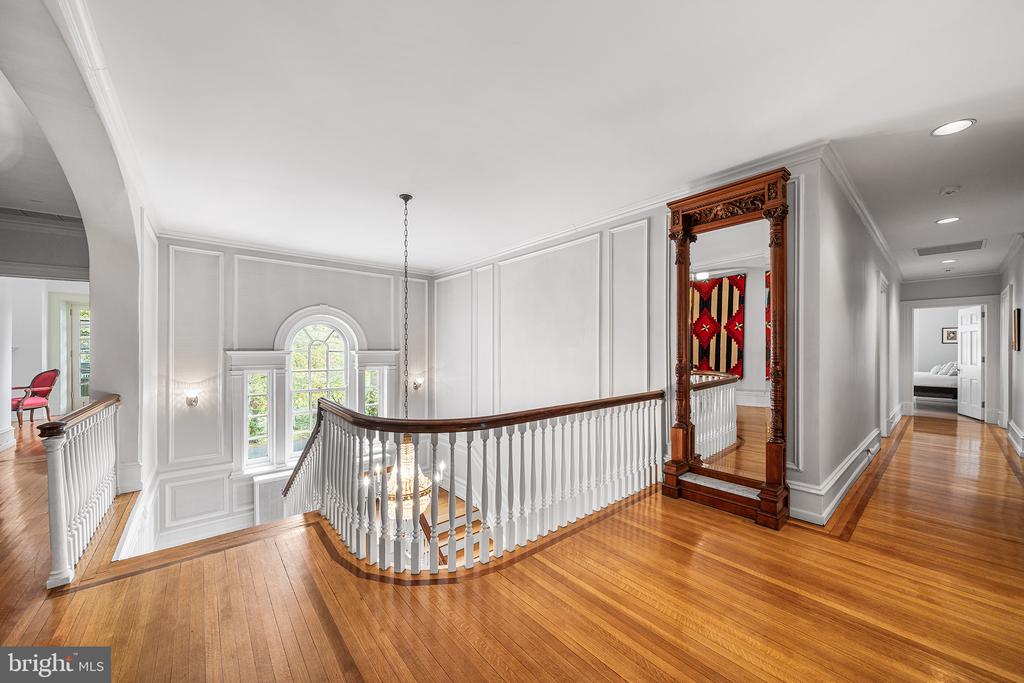 6600 WISSAHICKON