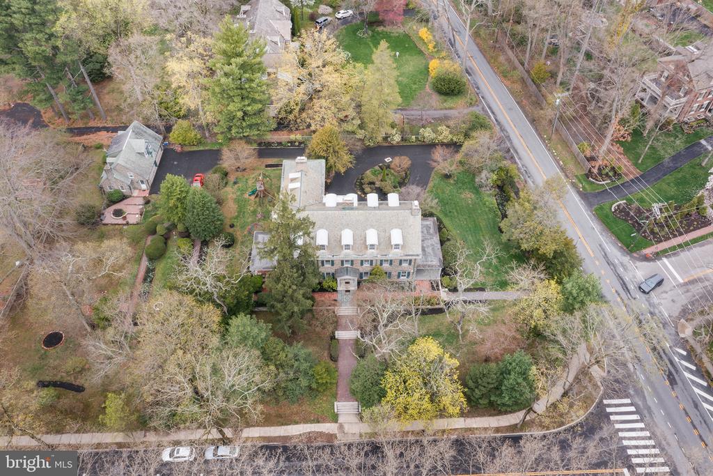 6600 WISSAHICKON