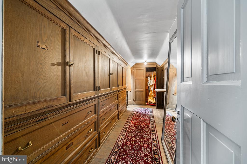 6600 WISSAHICKON