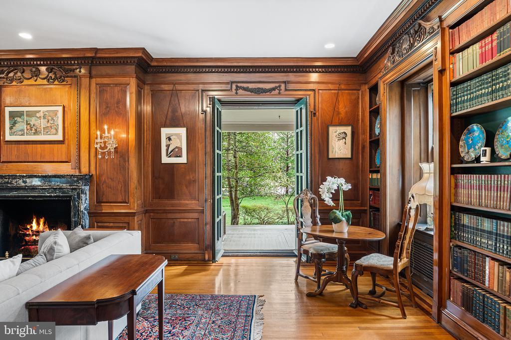 6600 WISSAHICKON