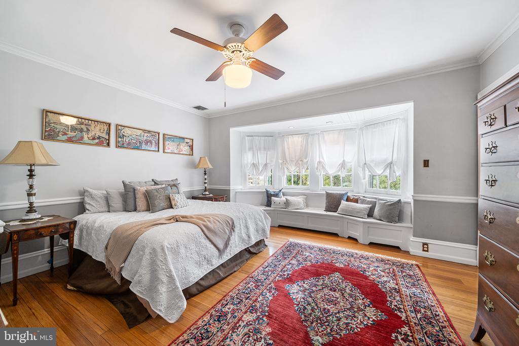 6600 WISSAHICKON