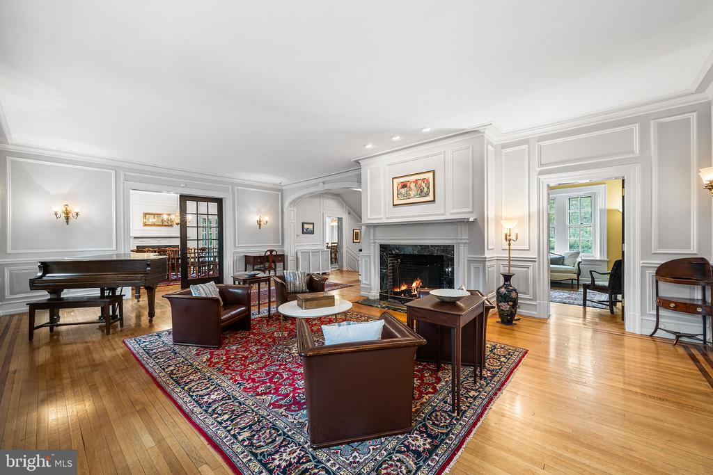 6600 WISSAHICKON
