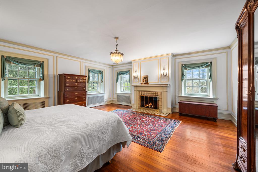 6600 WISSAHICKON