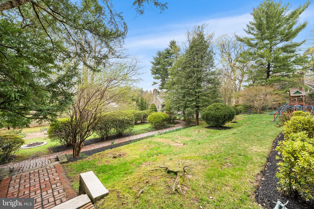 6600 WISSAHICKON