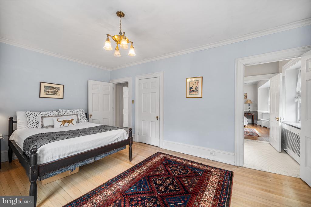 6600 WISSAHICKON