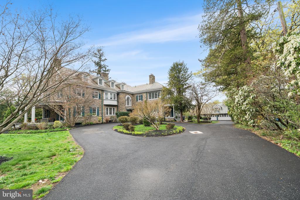 6600 WISSAHICKON