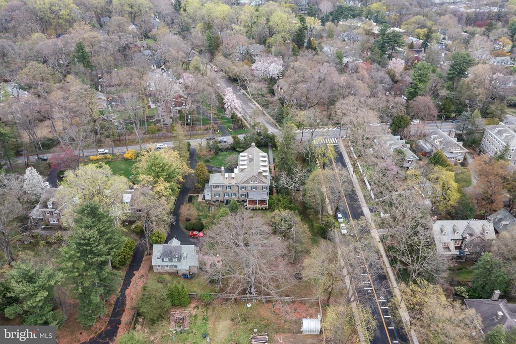 6600 WISSAHICKON