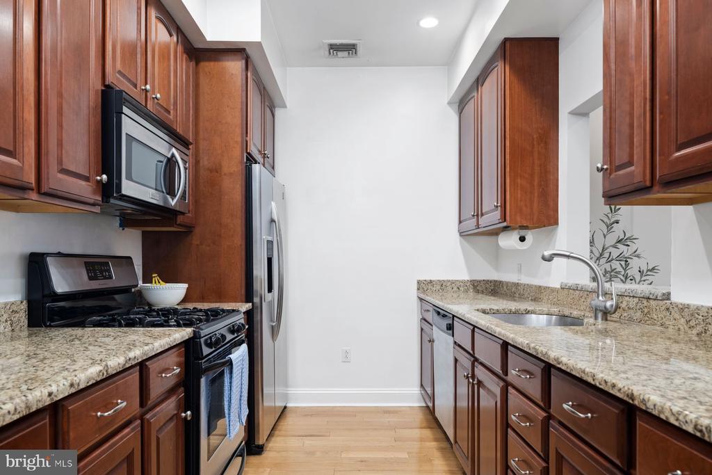 249-51 N 2nd St #3r