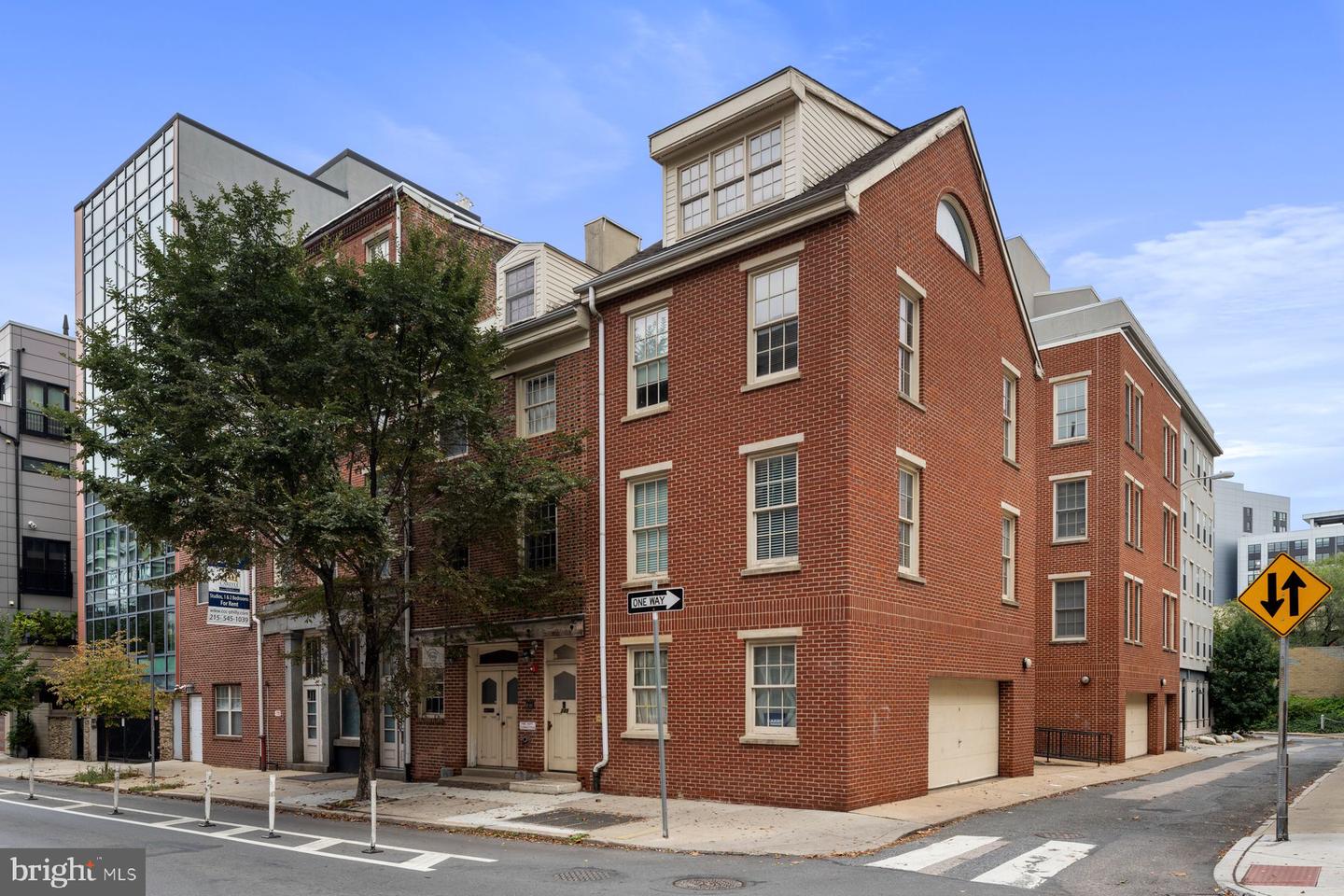 249-51 N 2nd St #3r