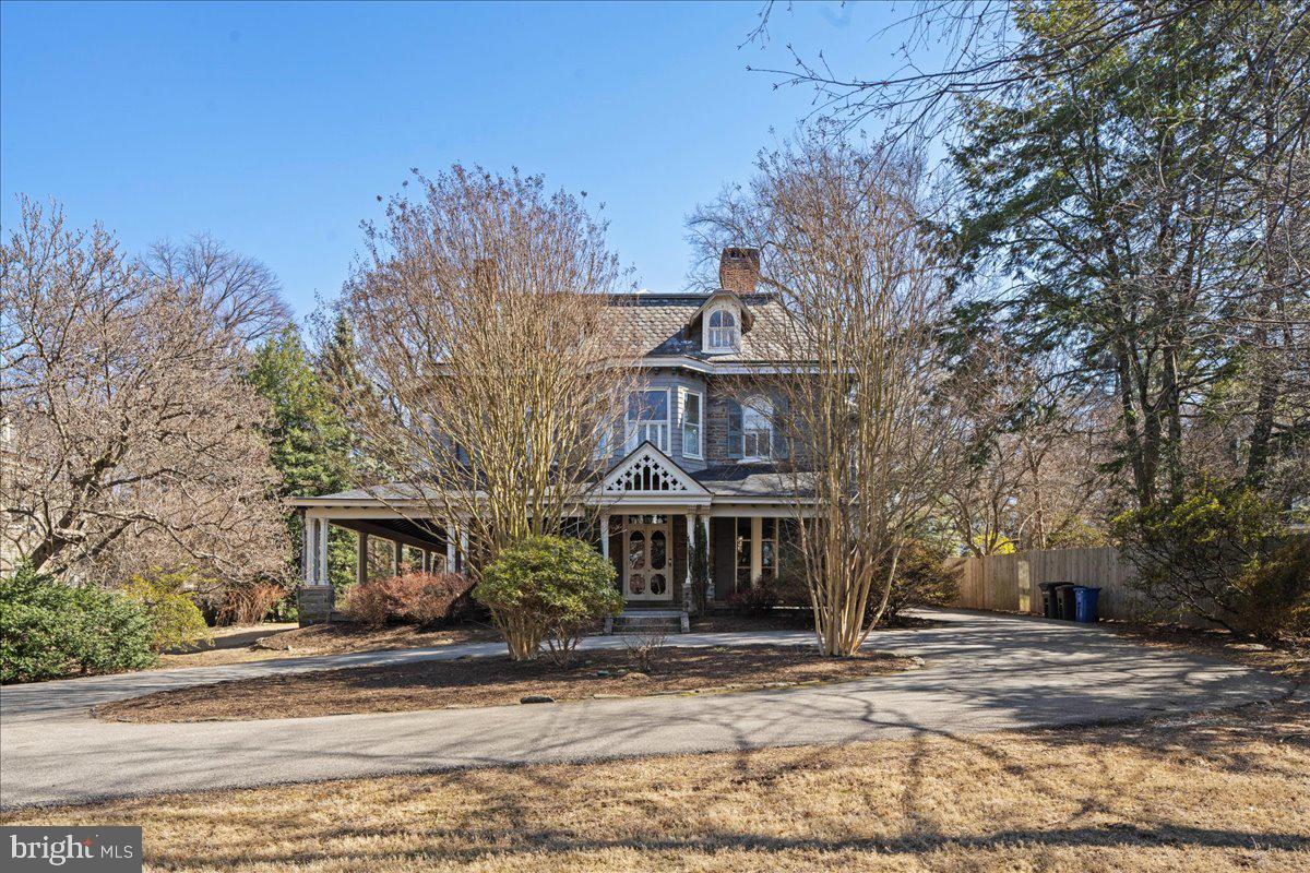 42 Summit St