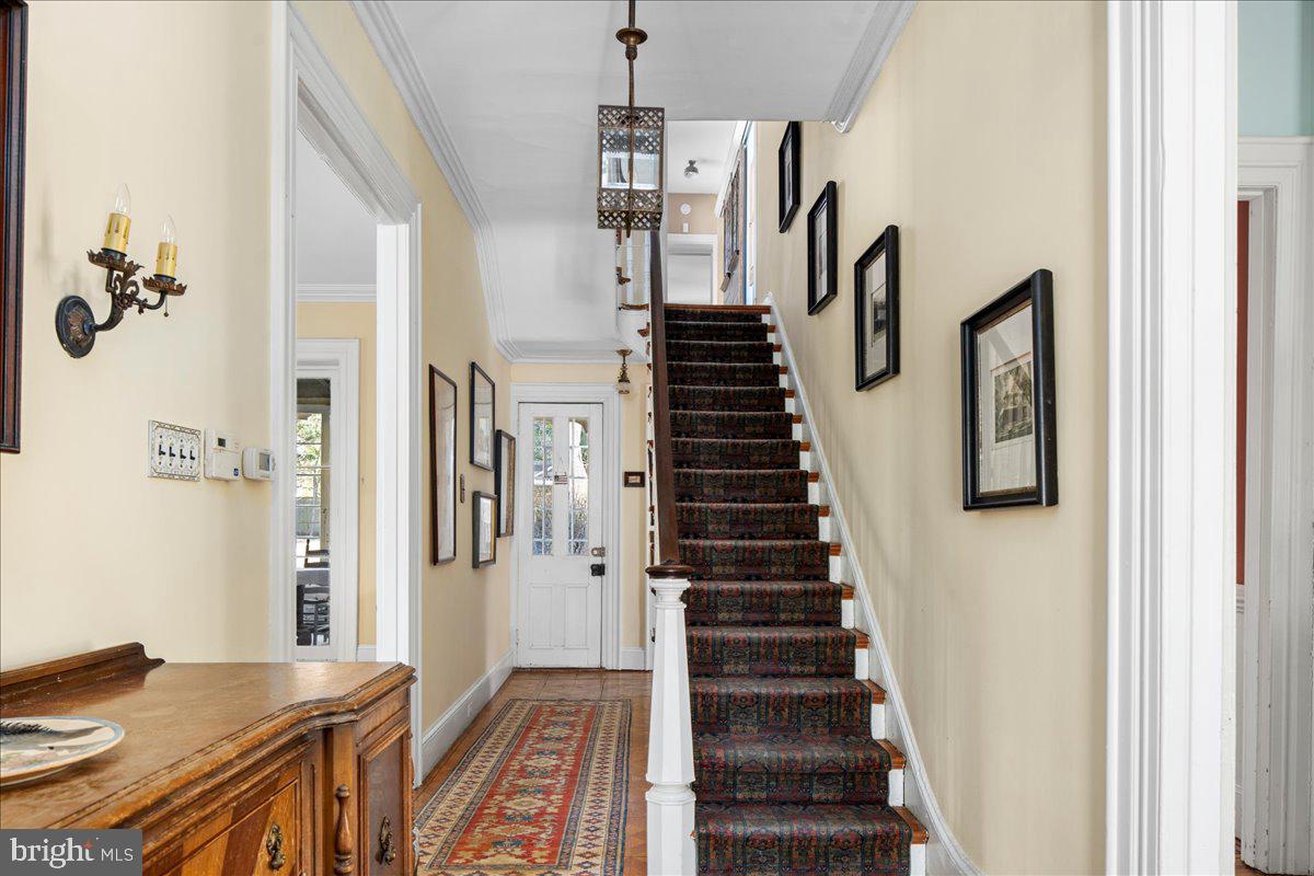 42 Summit St