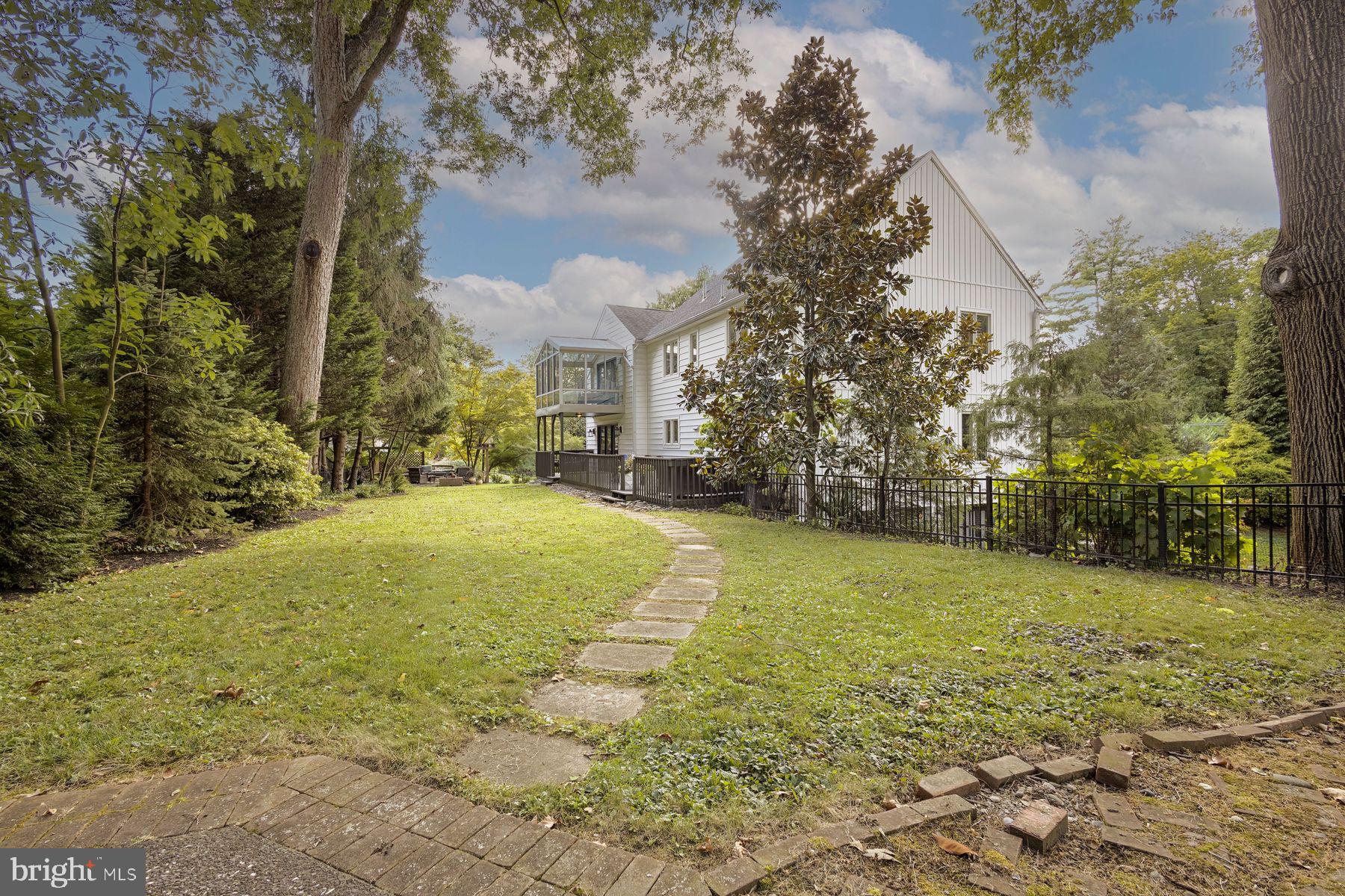 200 Hillcrest Ave
