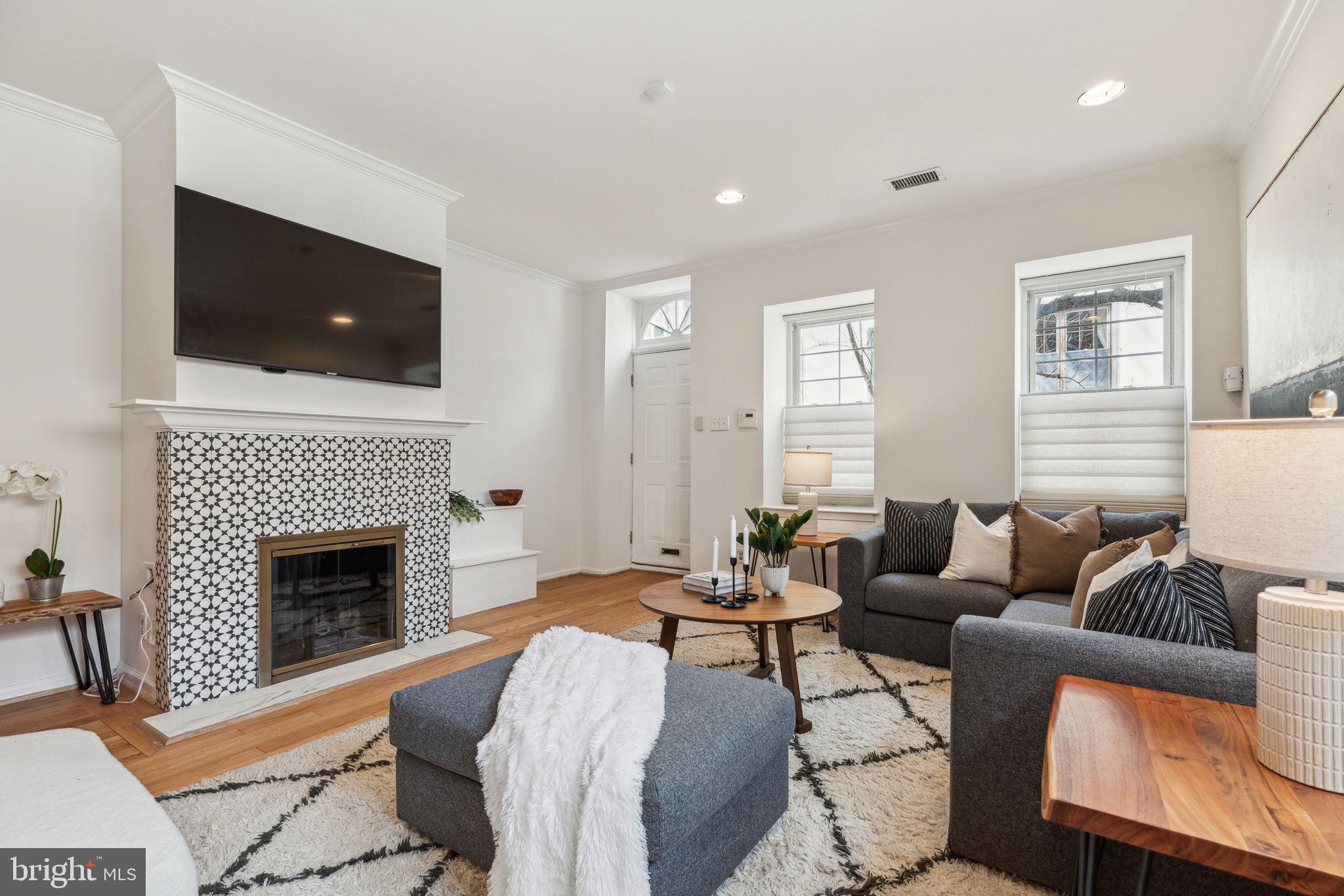 1811 FITZWATER STREET A