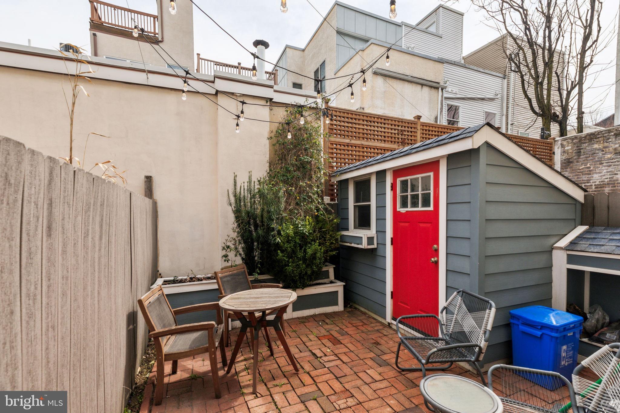 1811 FITZWATER STREET A