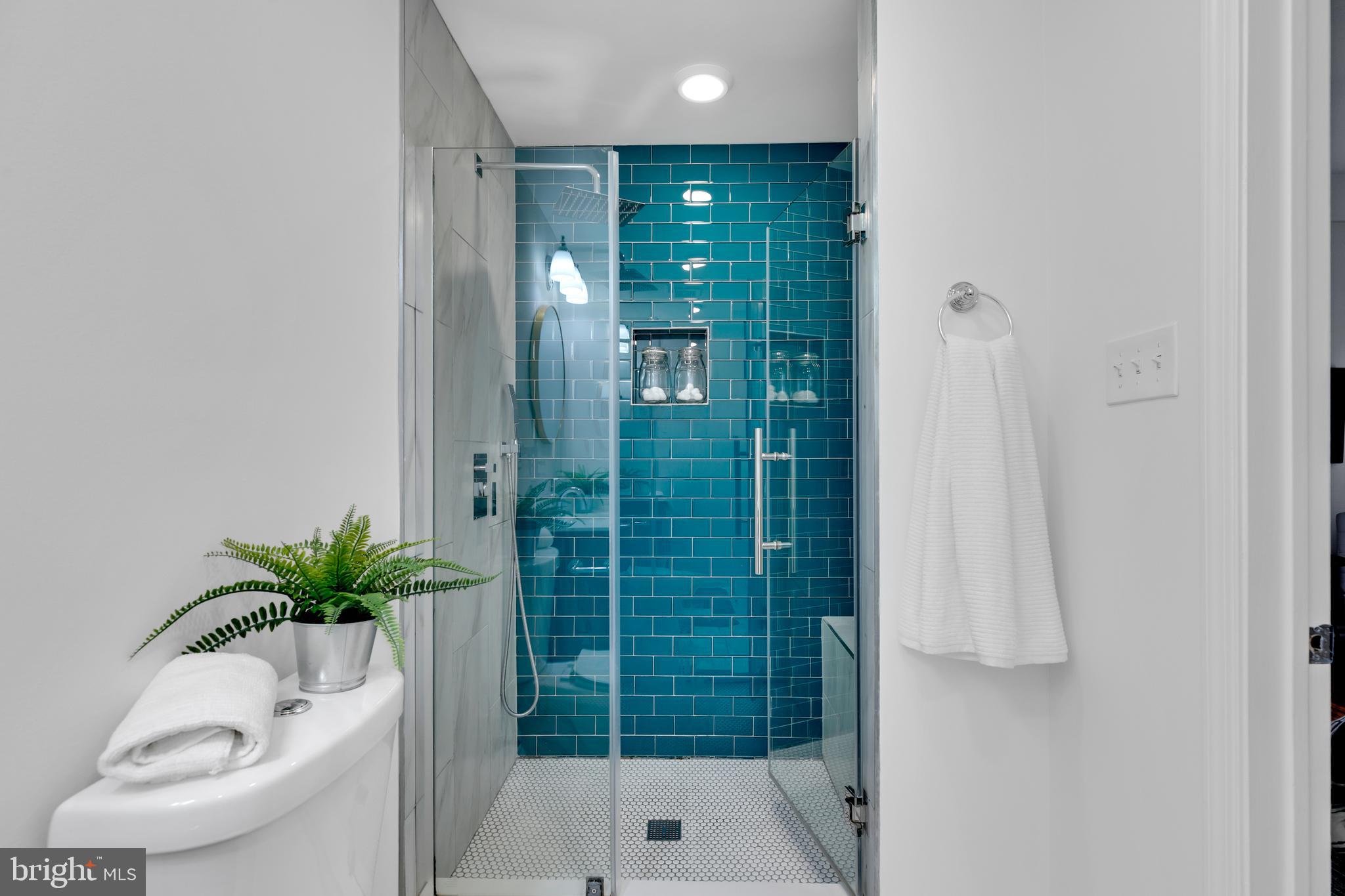 1811 FITZWATER STREET A