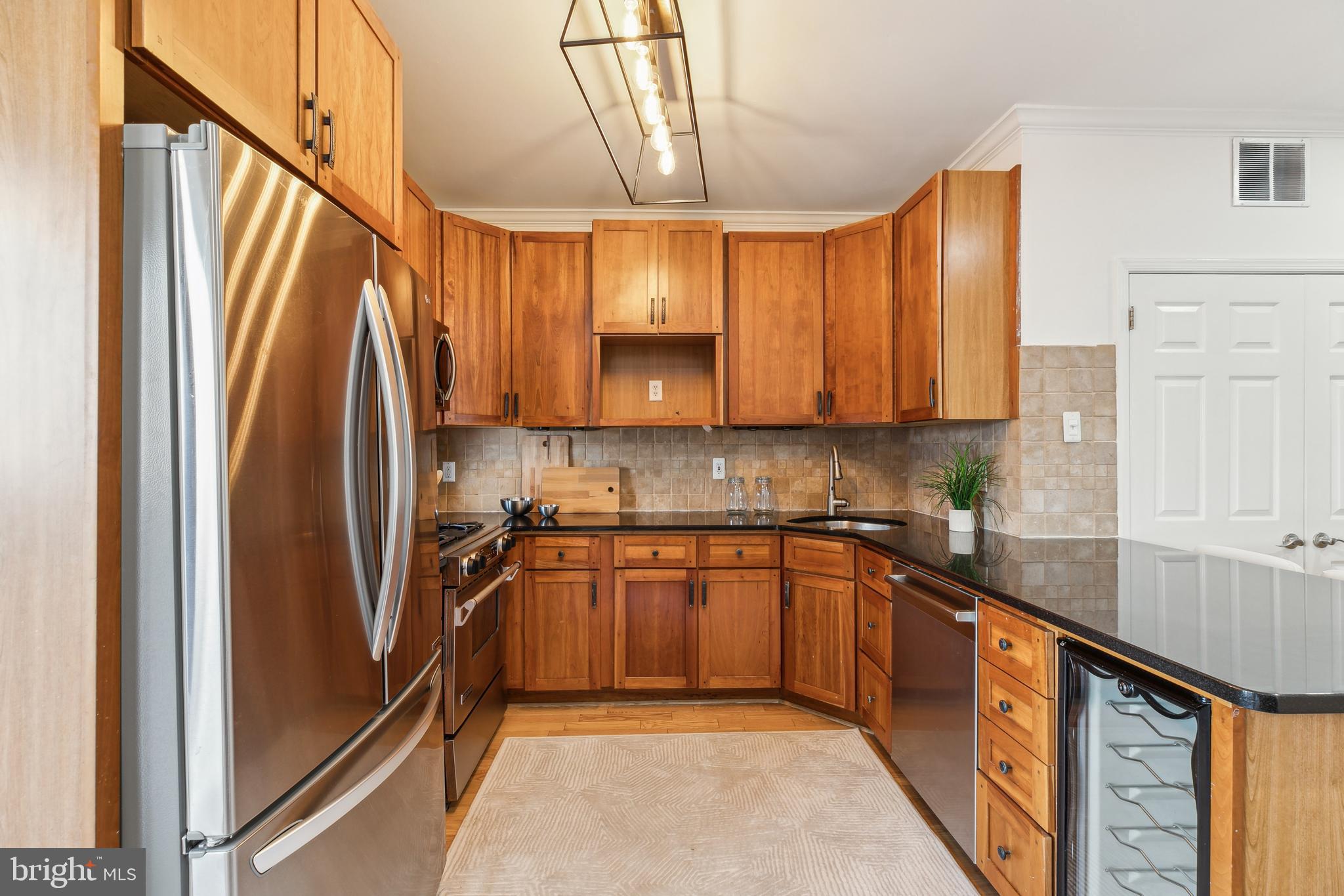 1811 FITZWATER STREET A