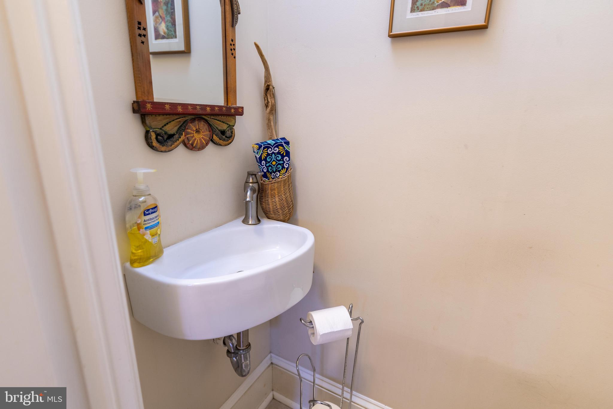 218 E HIGHLAND AVENUE