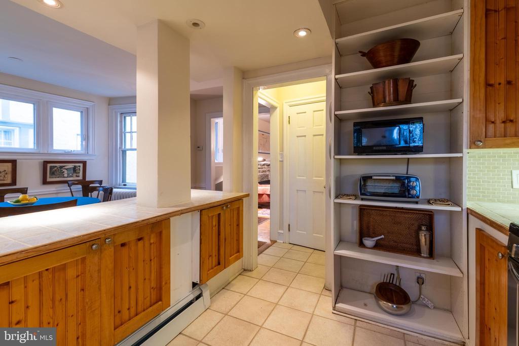 218 E HIGHLAND AVENUE