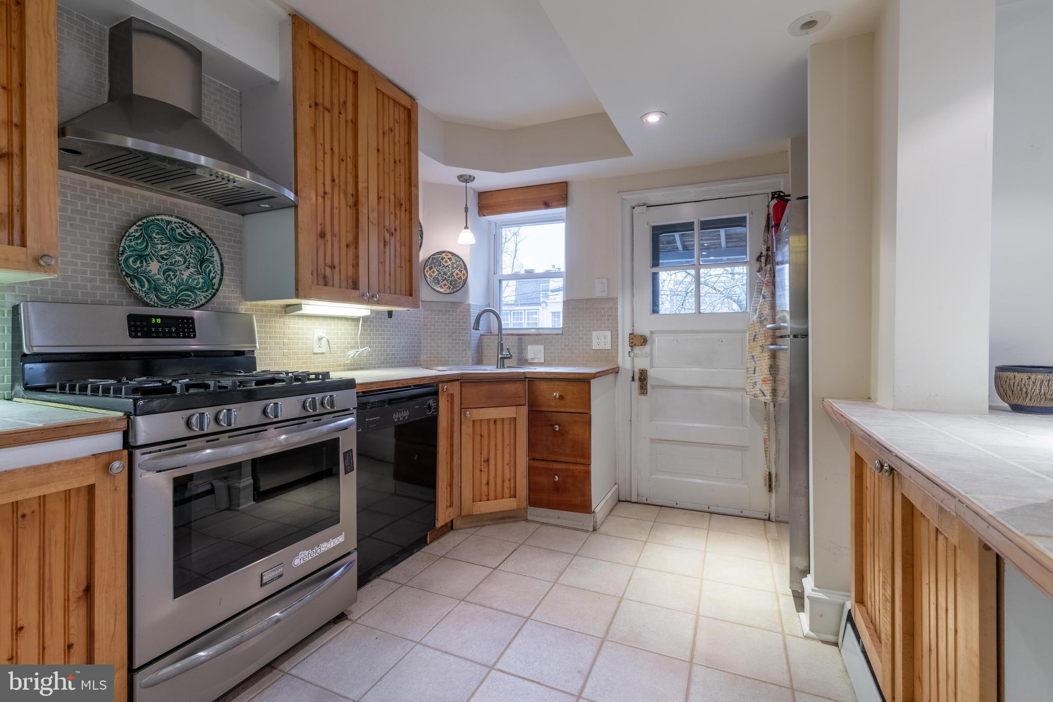 218 E HIGHLAND AVENUE