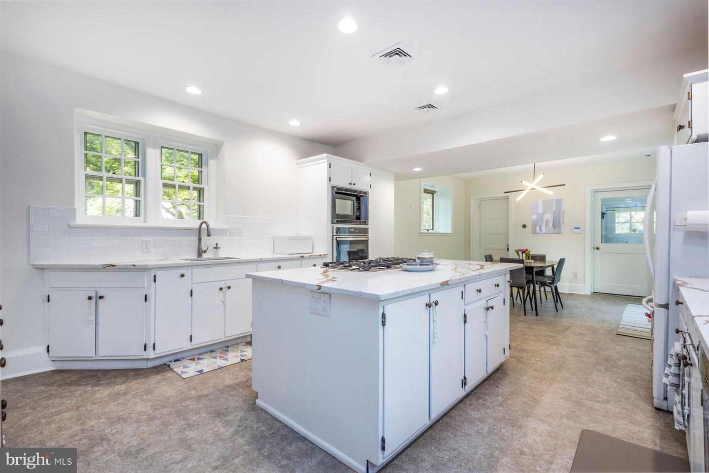 8031 Seminole St