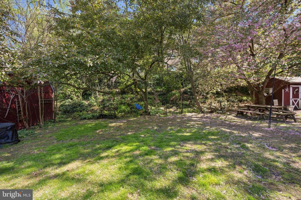 7904 CADILLAC LANE
