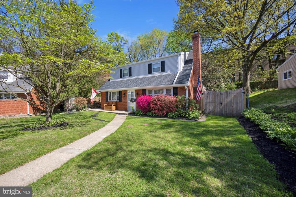 7904 CADILLAC LANE