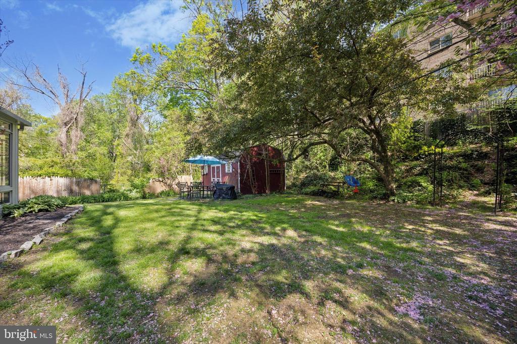 7904 CADILLAC LANE