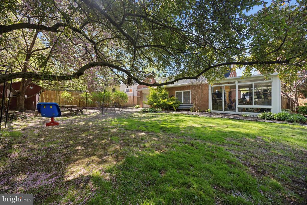 7904 CADILLAC LANE