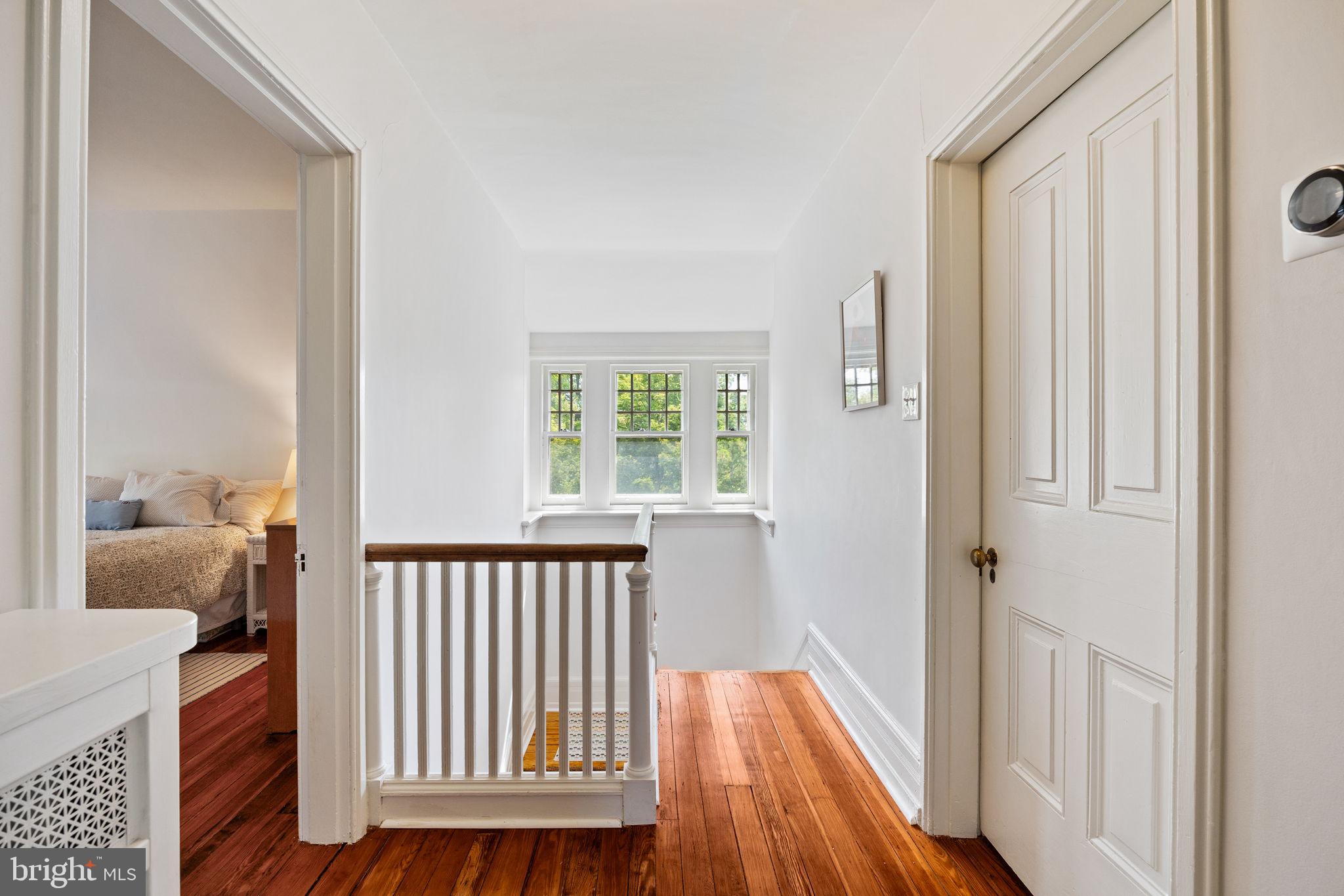 246 W EVERGREEN AVENUE