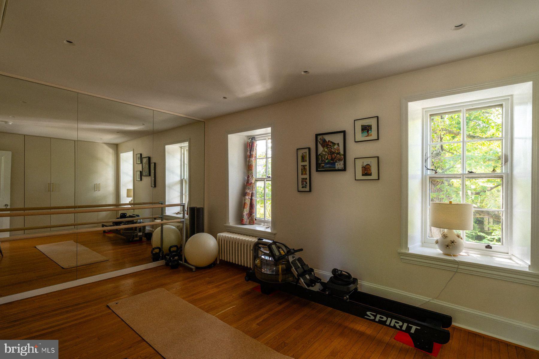 400 E. EVERGREEN AVENUE