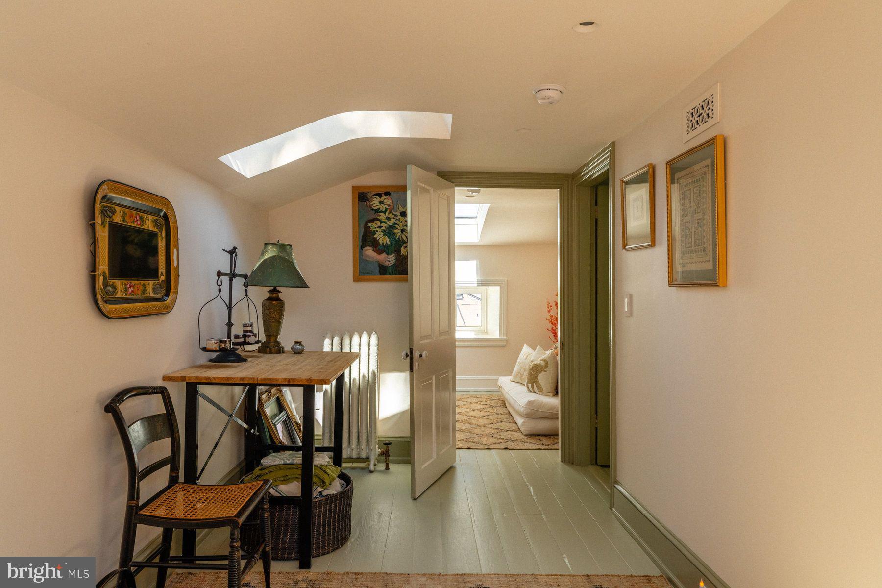 400 E. EVERGREEN AVENUE