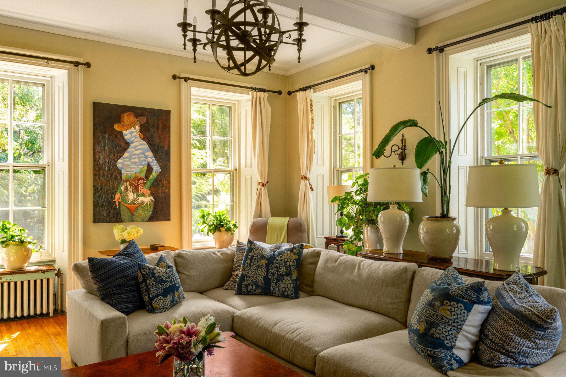 400 E. EVERGREEN AVENUE