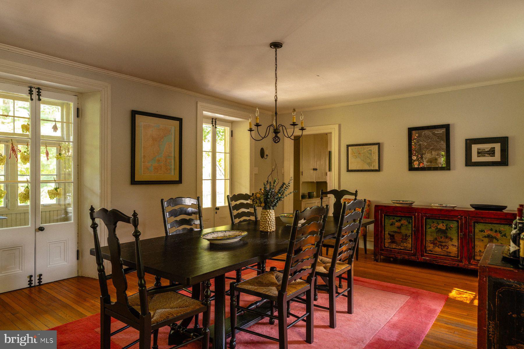 400 E. EVERGREEN AVENUE