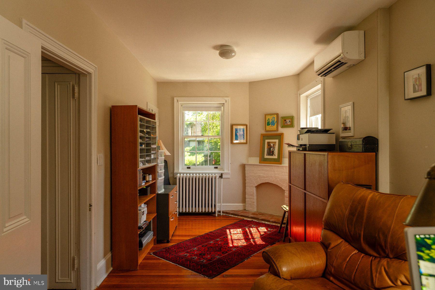 400 E. EVERGREEN AVENUE