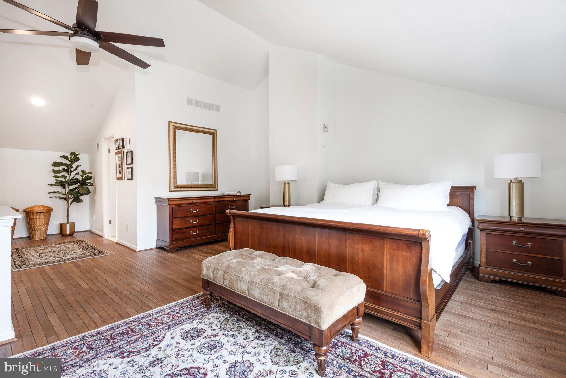 8708 PROSPECT AVENUE D14