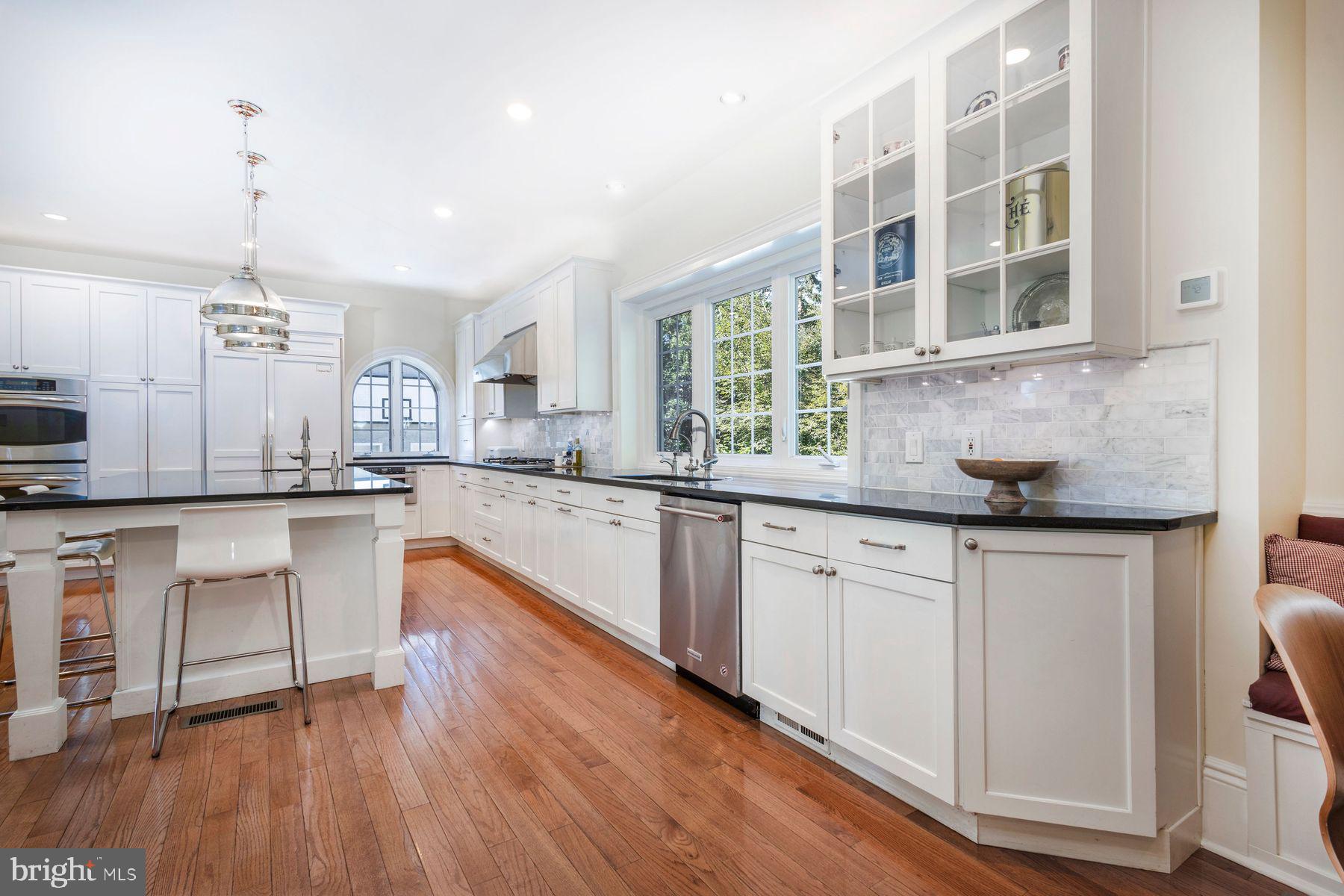 109 W MORELAND AVENUE