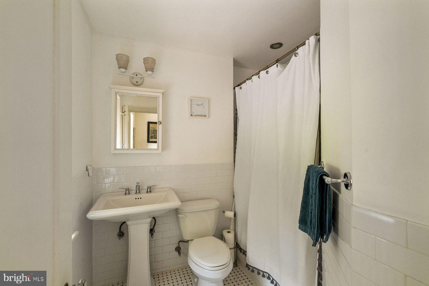210 WHITEMARSH
