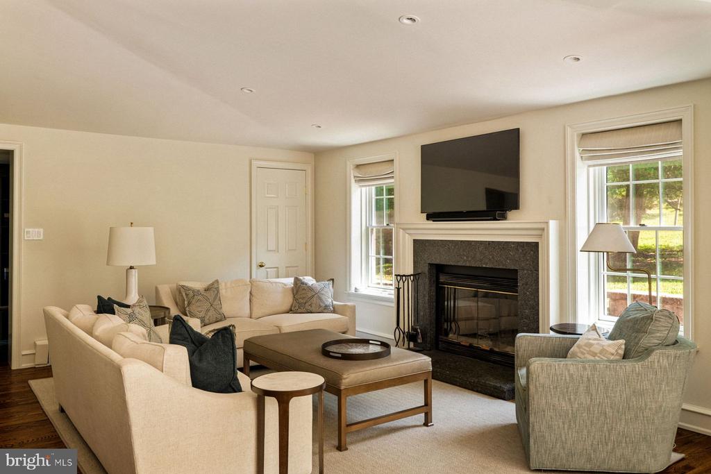 210 WHITEMARSH