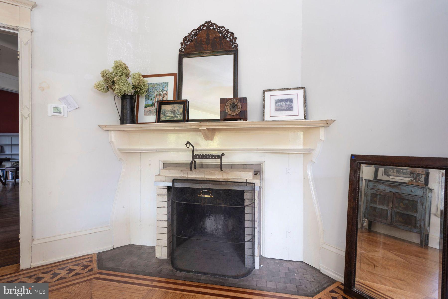 141 W UPSAL STREET