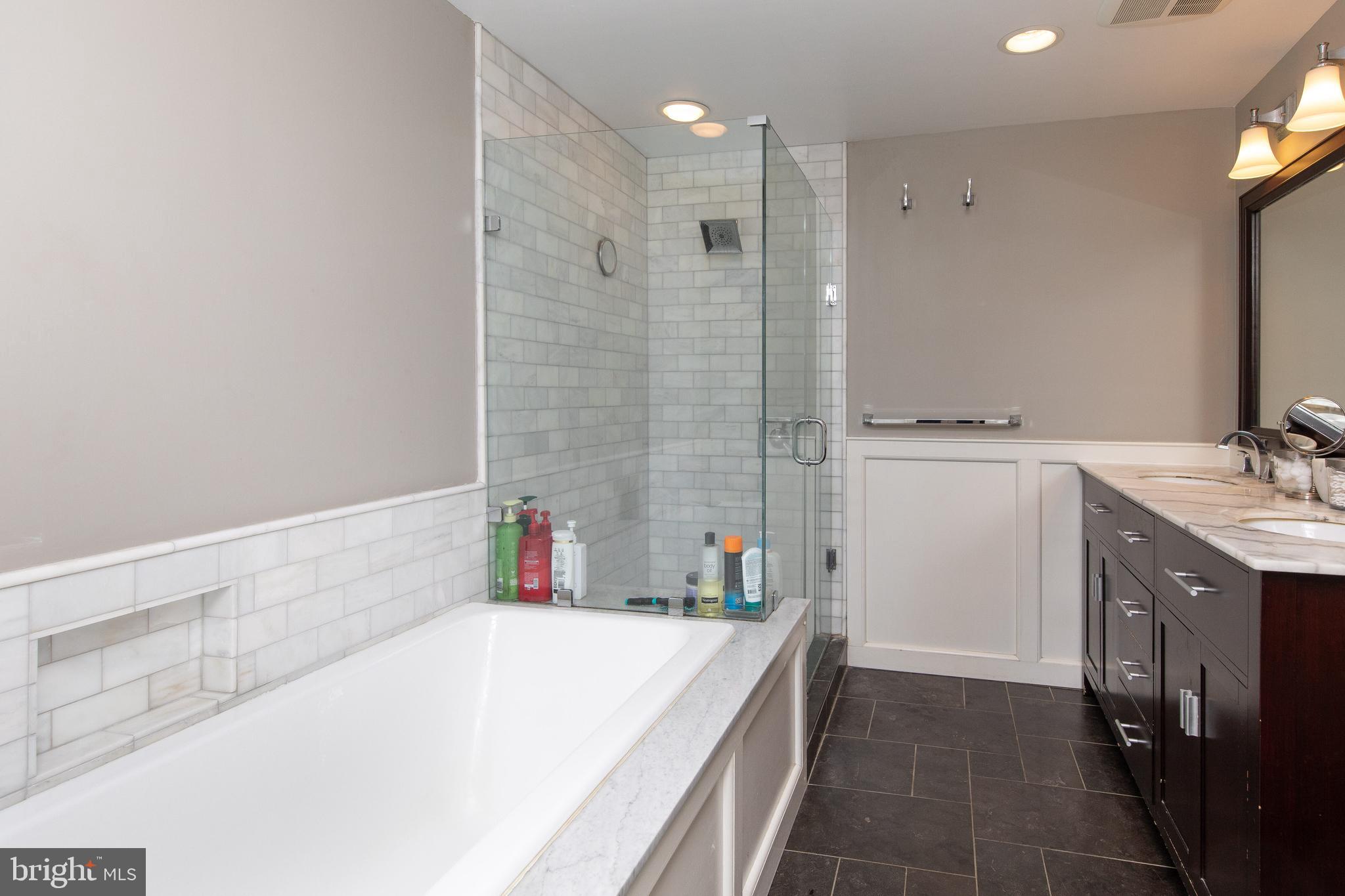 8401 SAINT MARTINS LANE